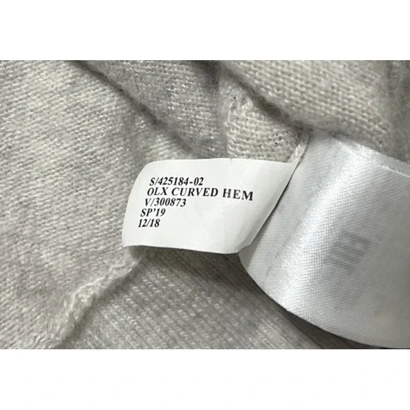 Banana Republic Women's Merino Wool Cashmere Hooded Sweater SZ Small in Oatmeal - Picture 5 of 9